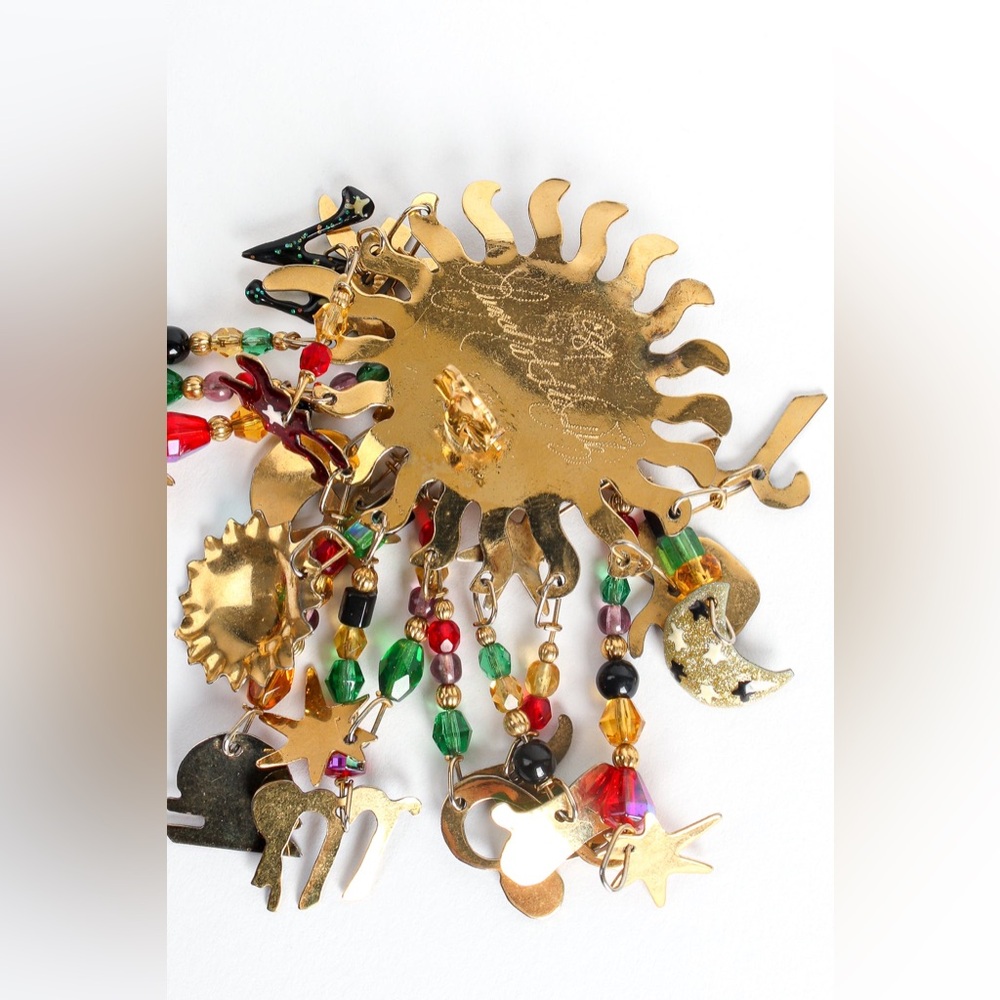 Lunch at The Ritz vintage 1989 zodiac clip on earrings - Picture 6 of 14